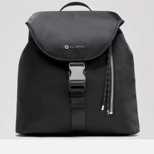 NWT ▪️⭐️Lululemon Black Drawstring Bucket Backpack ☕️📓